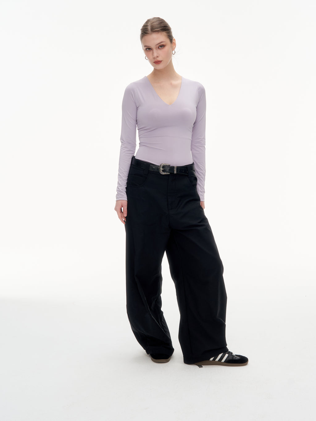 Women's V-Neck Long Sleeve Slim Fit Top - Stretchy Blend Form Fitting Base Layer