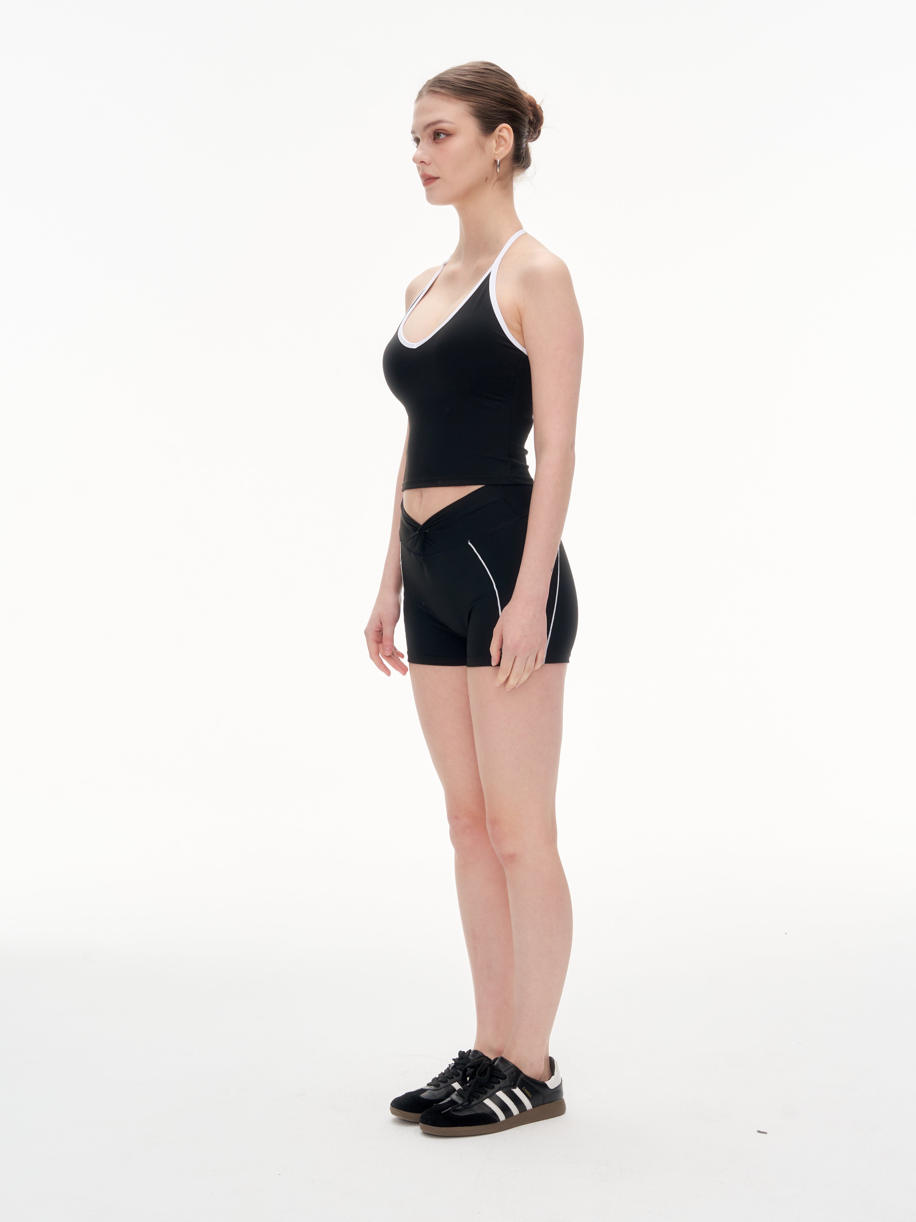 Women's 2 Piece Halter Neck Workout Set - Twist Front Shorts & Removable Pads Sports Outfit