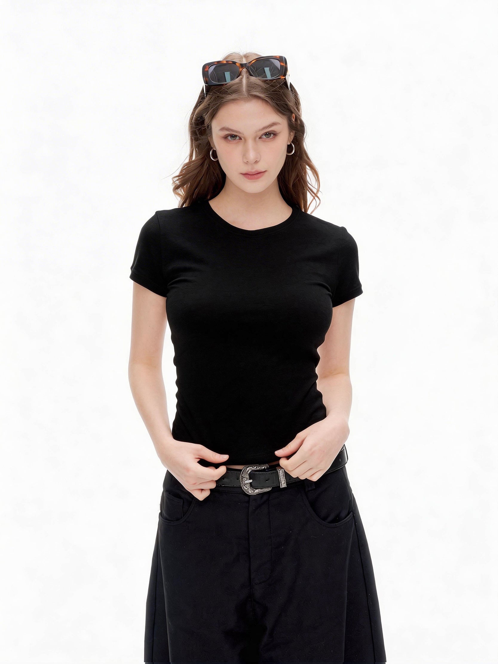 The Basic Slim Fit Short Sleeve T-shirt — Slimming Fit