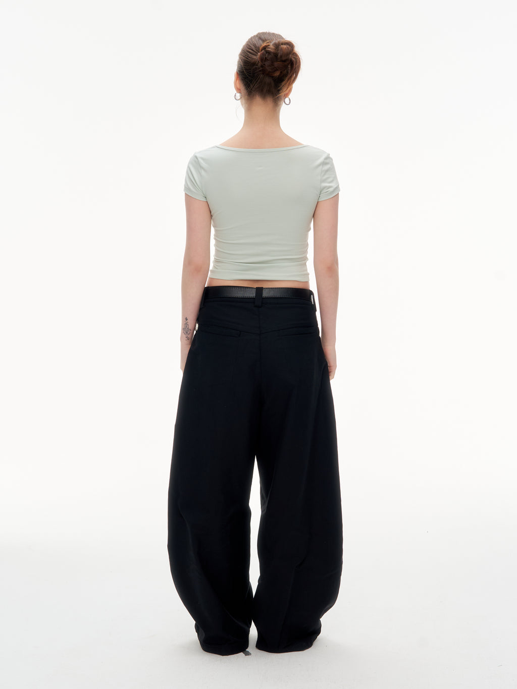 Women's Square Neck Short Sleeve Crop Top - Stretchy Slim Fit Basic Tee