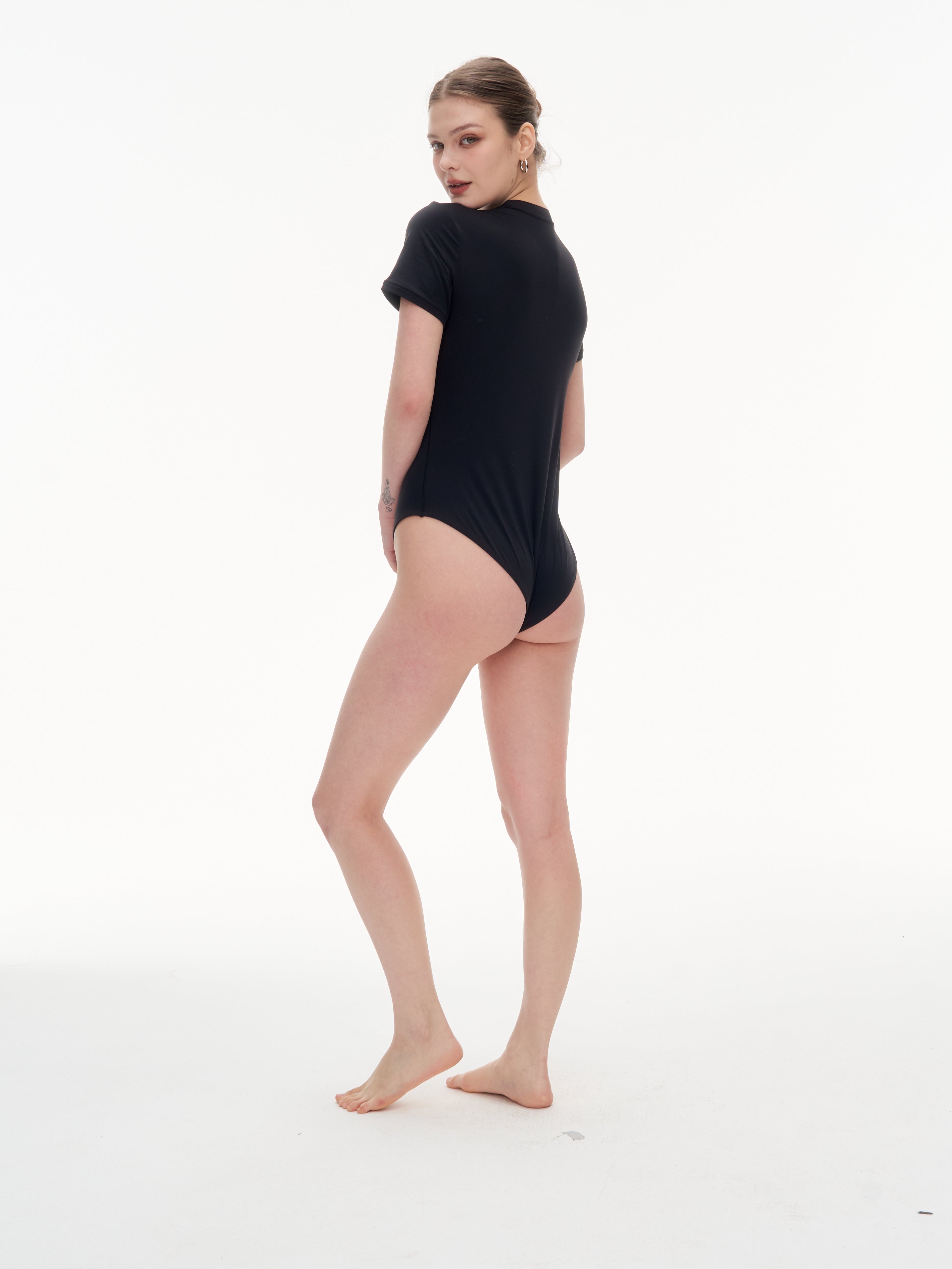 Women's Crew Neck Short Sleeve Bodysuit（SKIMS） - Stretchy 76% Nylon 24% Spandex Slim Fit One Piece Outfit