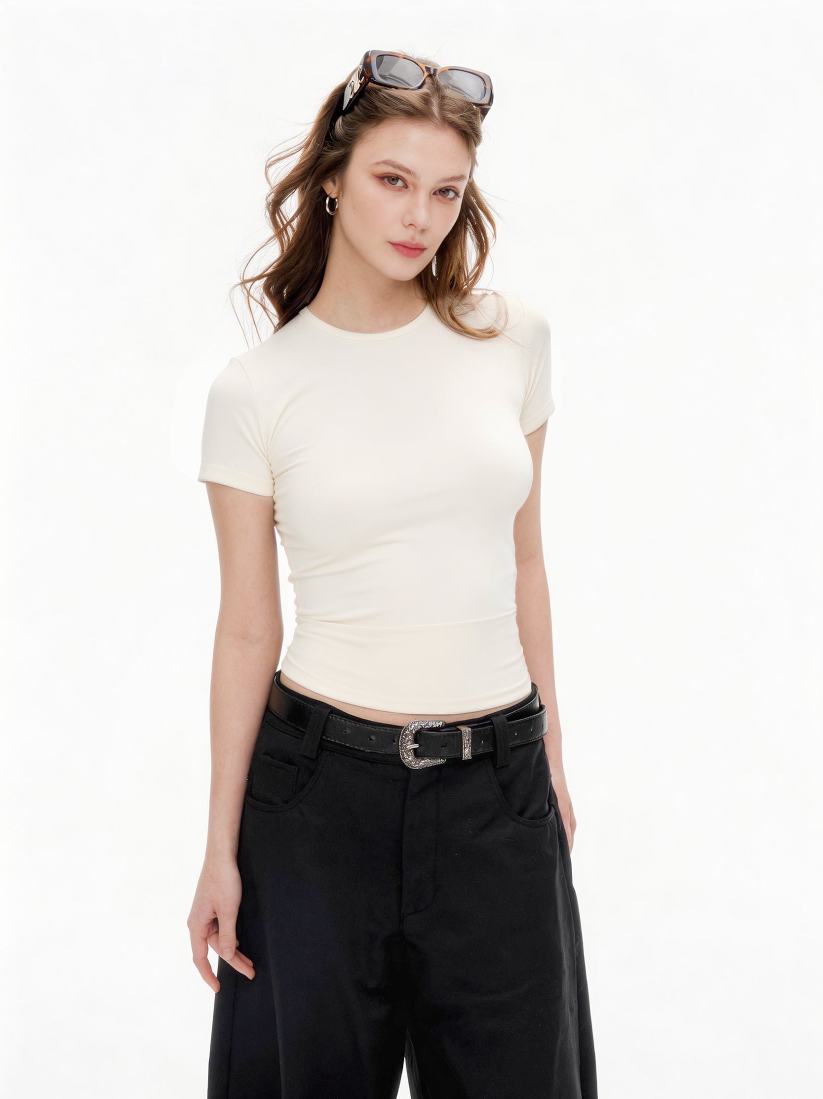 The Basic Slim Fit Short Sleeve T-shirt — Slimming Fit